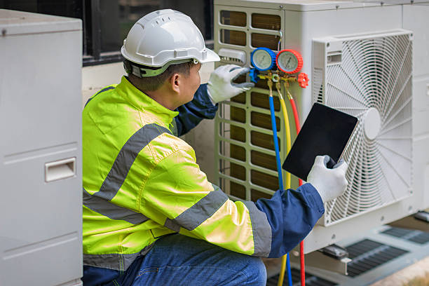 Professional Air Conditioning Repair technician working in Chatfield, TX